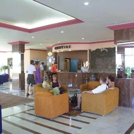 Hotel Selvi 3*